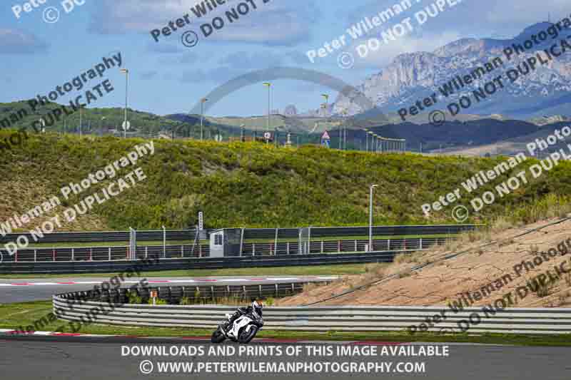 Circuito de Navarra;Spain;event digital images;motorbikes;no limits;peter wileman photography;trackday;trackday digital images